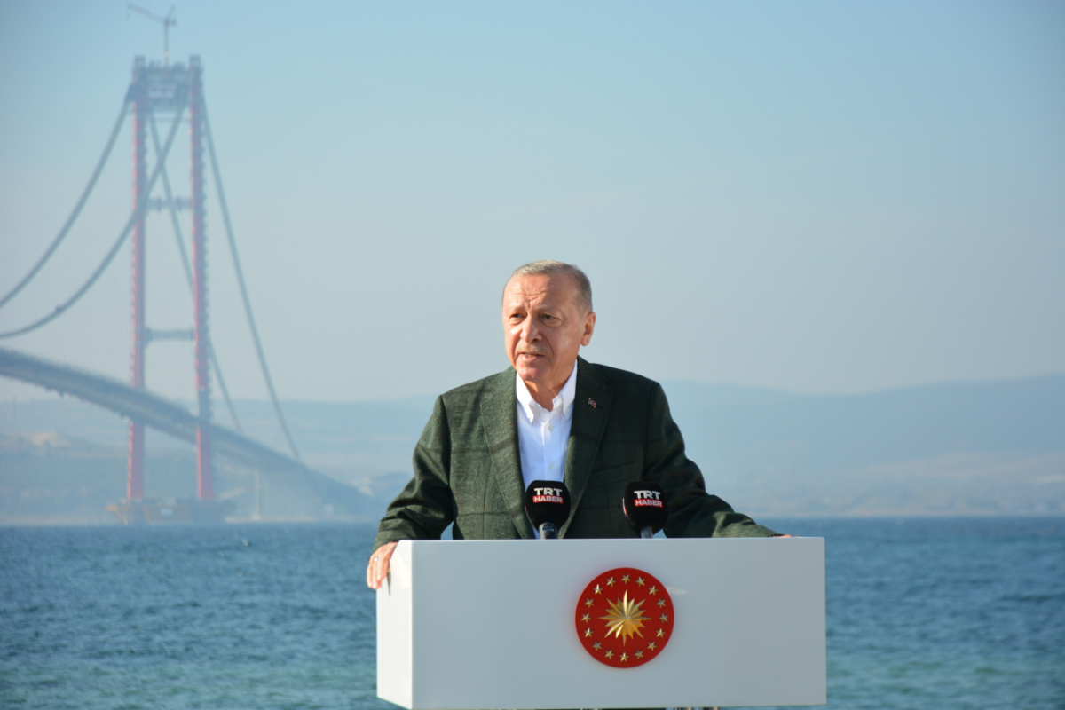 Cumhurbaşkanı Erdoğan&#039;dan 1915 Çanakkale Köprüsü&#039;nde Kanal İstanbul mesajı