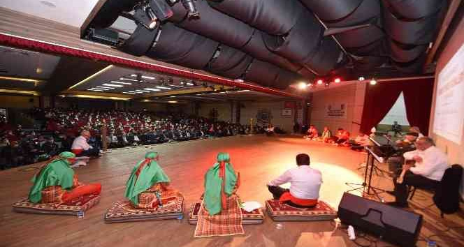 Yunus Emre ve Hacı Bektaş-ı Veli yad edildi