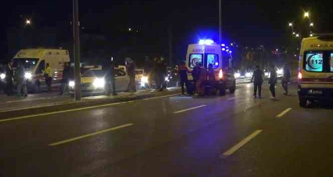 Düğündeki kavgada otomobili insanların üzerine sürdü: 6 yaralı