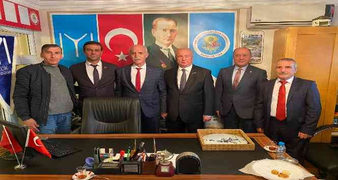 Bozüyük Belediye Başkan Yardımcıları Kocaeli Bilecikliler Derneği’ni ziyaret etti