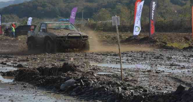 Ordu’da uluslararası yarışta nefesler kesildi