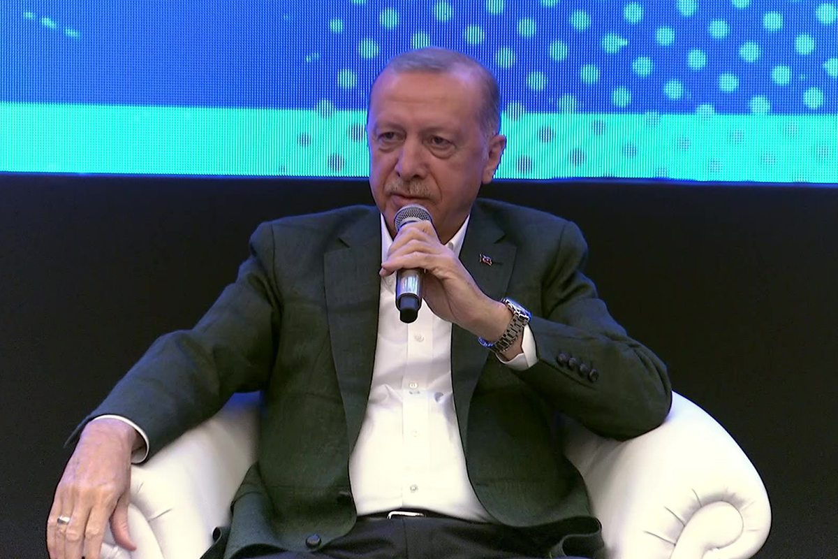 Cumhurbaşkanı Erdoğan, Truva Müzesi’nde Ezineli Yahya Çavuş Belgeseli Galası’nda gençler ile buluştu