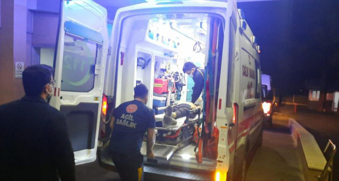 Adanada zincirleme trafik kazası: 1 ölü, 4 yaralı