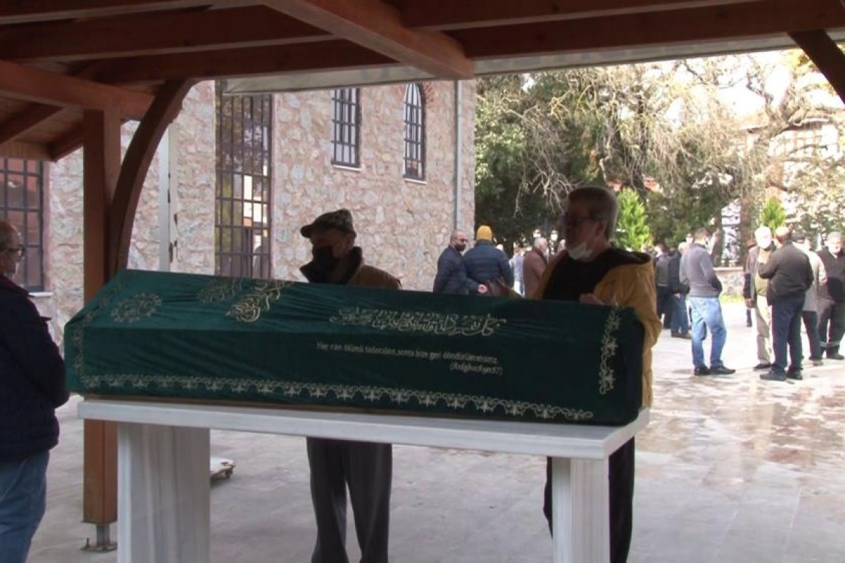 Aysun Kayacı’nın babası Selahattin Kayacı son yolculuğuna uğurlandı