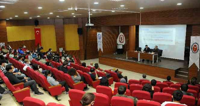 ADÜ Rektörü Aldemir, Veteriner Fakültesi öğrencileri ile bir araya geldi