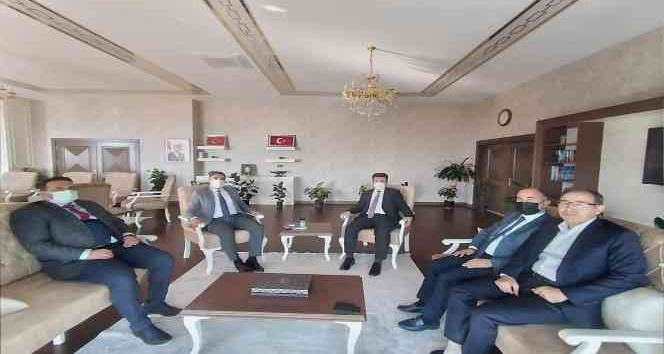 Rektör Karacoşkun, Kaymakam Açkay ile bir araya geldi