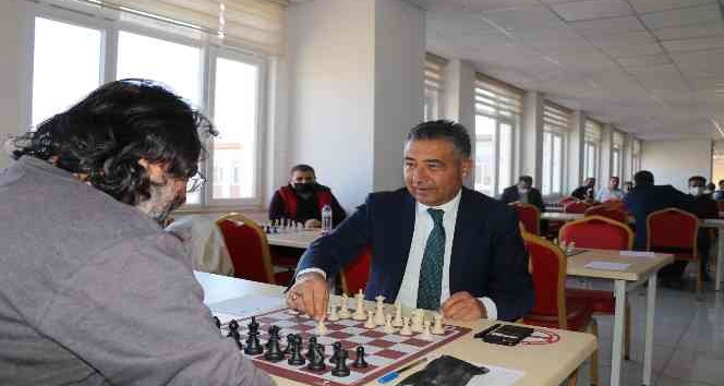 Bingöl’de öğretmenlerin satranç turnuvası başladı