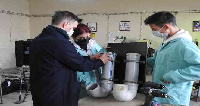 Meslek Lisesi öğrencileri sokak hayvanları için proje üretti