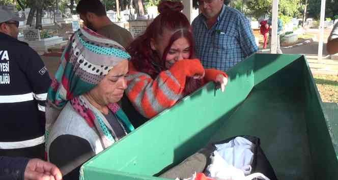 antalya da babasinin darp etmesi sonucu oldugu iddia edilen minik elif topraga verildi antalya