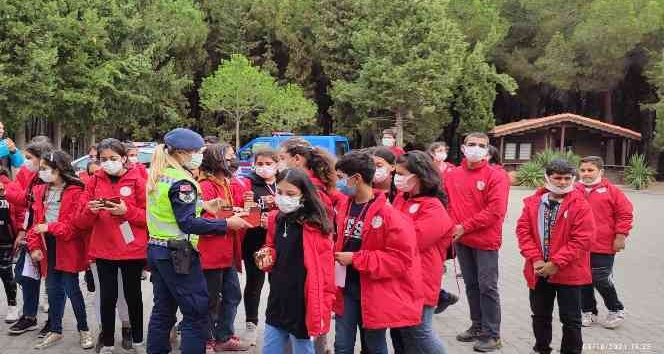 Çanakkale’de vatandaşlara trafik eğitim faaliyeti uygulaması