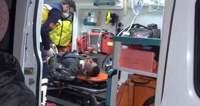 Sivil polis aracı ile otomobil çarpıştı: 2’si polis 3 yaralı