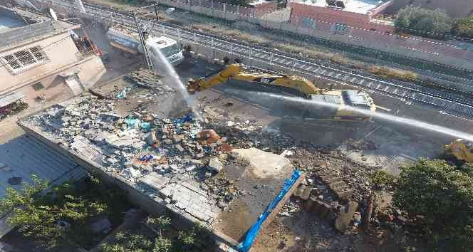 Adana’da kentsel dönüşümde yıkım başladı