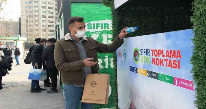 Konya’da 5 plastik veya cam şişe getirene Konyaspor maçı bileti verildi