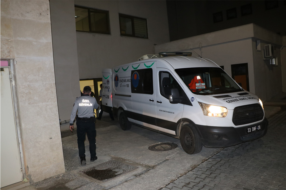 Küçük Müslüme'nin cenazesi Mersin'e getirildi.