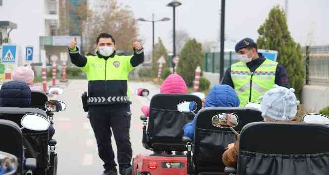 Ara tatildeki çocuklar Trafik Eğitim Parkı’nda buluştu