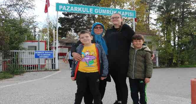 Pazarkule Sınır Kapısında "gurbetçilerin kuyruk çilesi" sona erecek