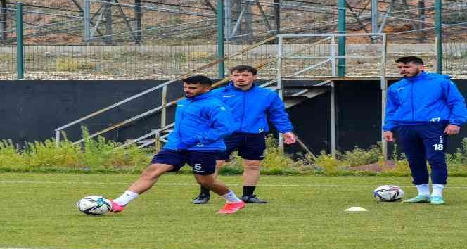 Uşakspor, Ankara Demirspor maçı hazırlıklarını tamamladı