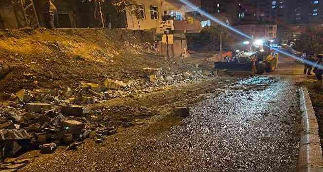 Kahramanmaraş’ta istinat duvarı çöktü