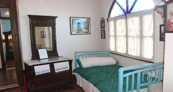 Necip Fazıl Kısakürek "Otel Odaları" şiirini bu odada yazdı