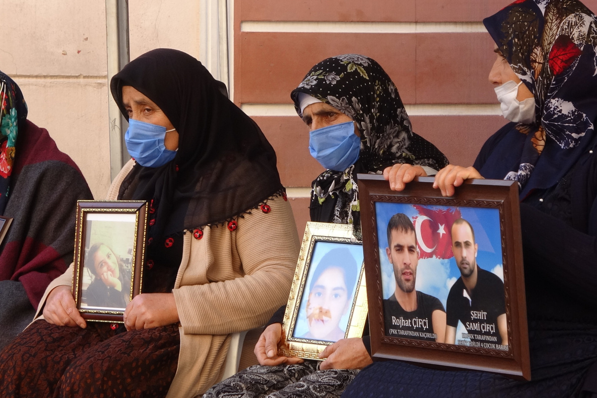 Evlat nöbetindeki ailelerden CHP’ye &#039;helalleşme&#039; tepkisi