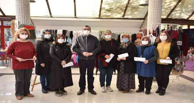 Başkan Öz’den girişimci kadınlara ziyaret