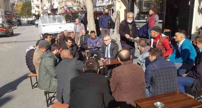 Vali Şimşek mesaisine esnafları ziyaret ederek başladı