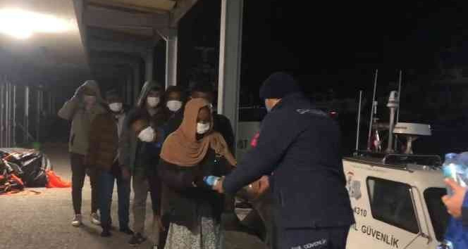 İzmir açıklarında 9 düzensiz göçmen kurtarıldı
