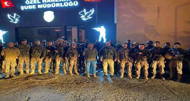 Fırat Kalkanı bölgesinde görevli özel harekat polisler Siirt’te döndü