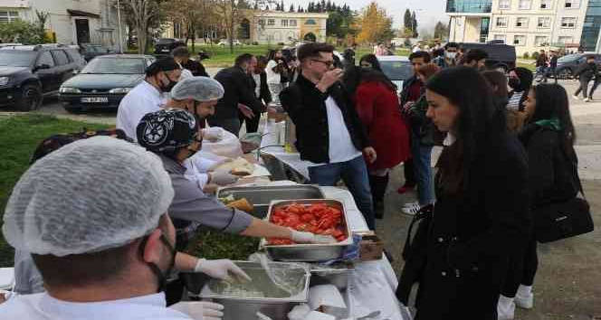 OMÜ İletişim Fakültesi’nde vize öncesi hamsi şenliği