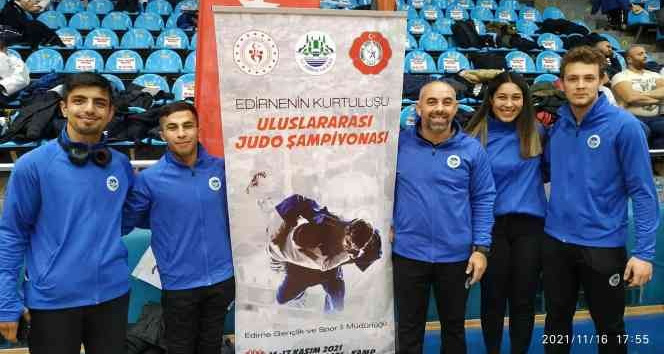 Sakarya Büyükşehir judocuları Edirne’de kürsüye çıktı