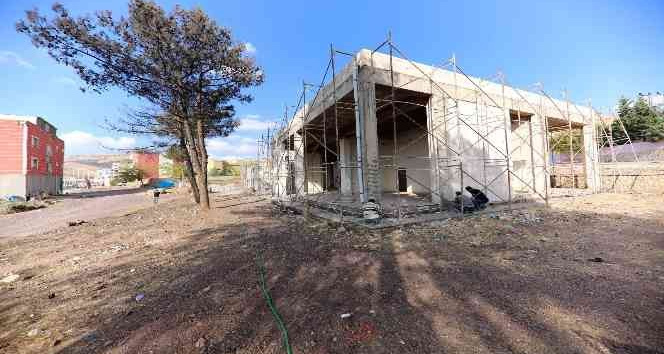 Derik Gençlik ve Kültür Merkezinde çalışmalar devam ediyor