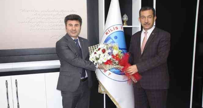 Rektör Karacoşkun’a öğretmenler günü ziyareti