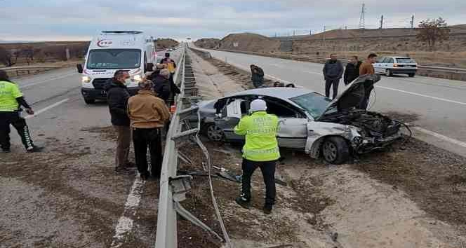 Cenaze töreni dönüşü feci kaza: 6 yaralı