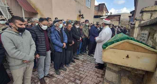Kazada hayatını kaybeden güvenlik korucusu son yolculuğuna uğurlandı