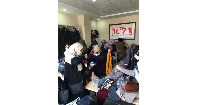 Artuklu 1071 Derneği 140 aileye yardım elini uzattı