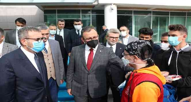 Gençlik ve Spor Bakanı Kasapoğlu, Kahramanmaraş’ta