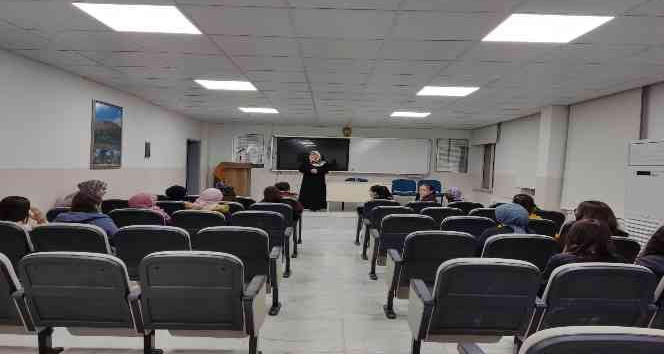 Kilis’te “Gençliğe Değer" semineri