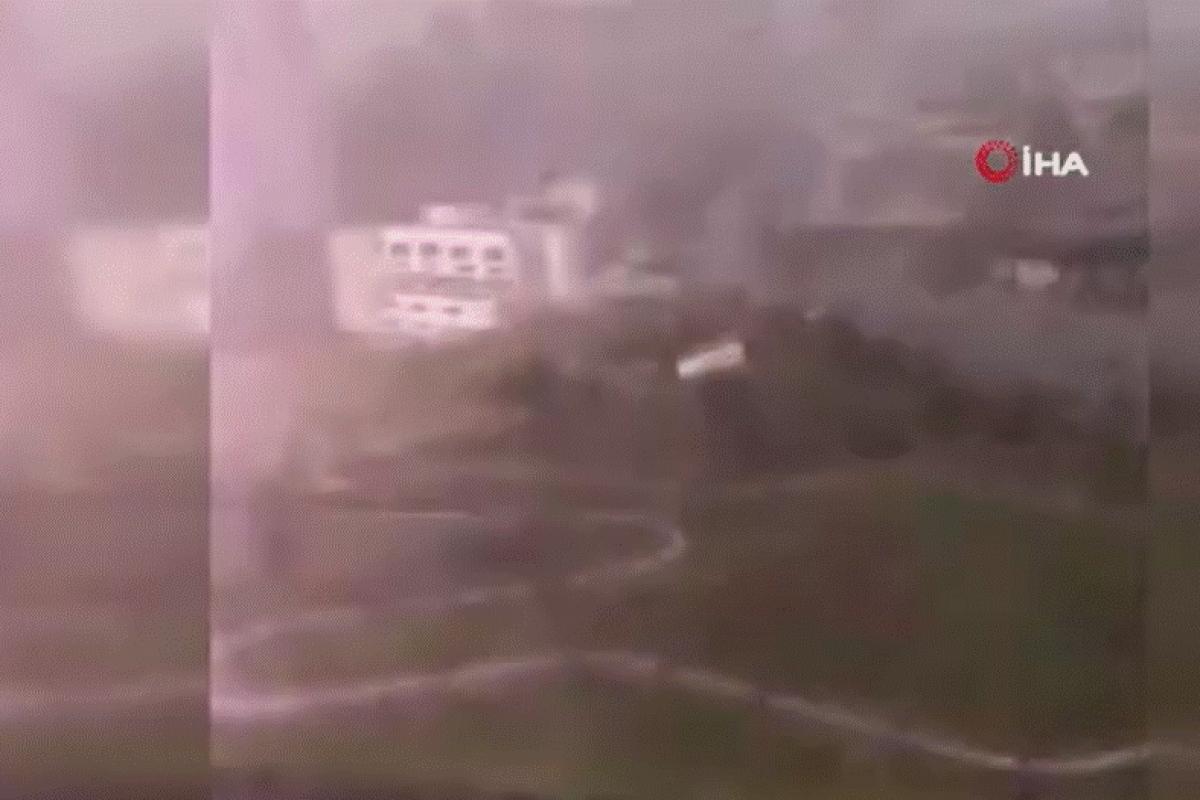 Başakşehir'de elektrik trafosunda yaşanan patlama kamerada