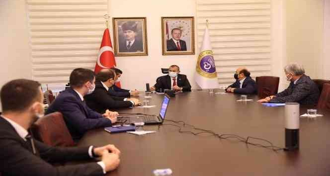 Vali’den ‘pandemi bitmedi’ uyarısı