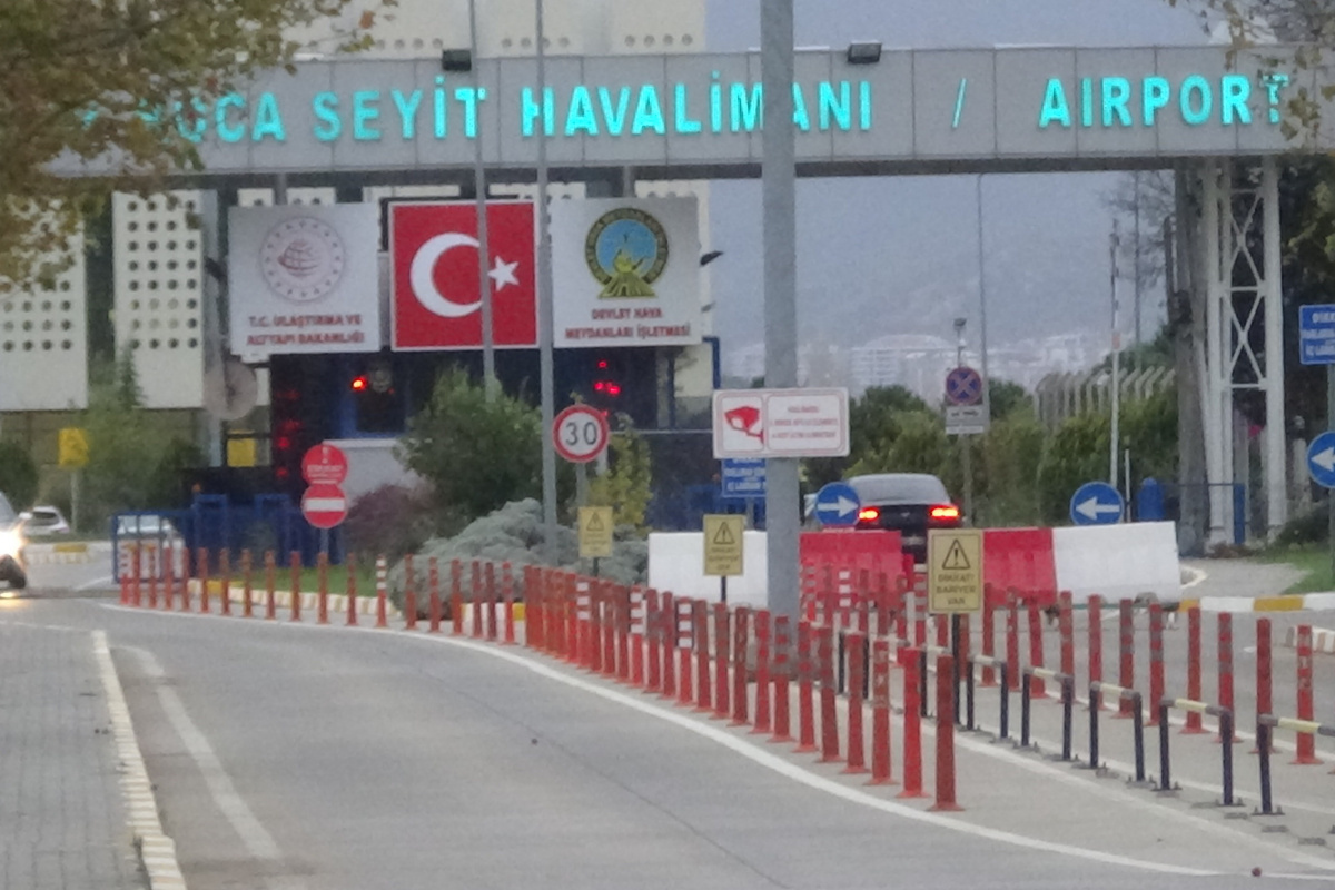 İstanbul'a inemeyen THY uçağı Balıkesir'in Edremit ilçesine iniş yaptı