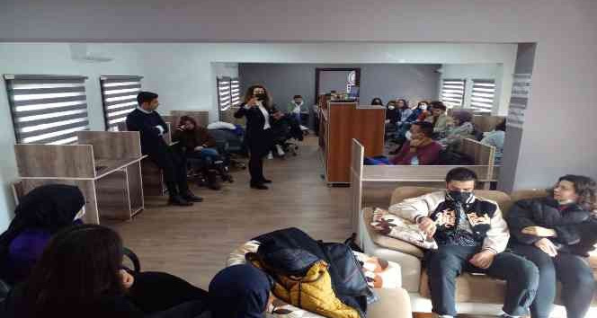 Kırıkkale’de öğrencilere moral ve motivasyon semineri