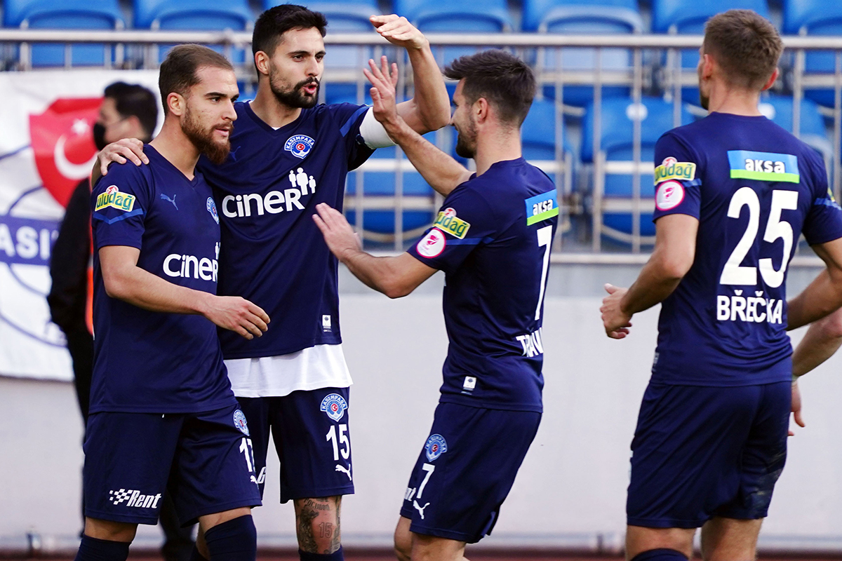 Kasımpaşa, BÜ Alanya Kestelspor’u 5-0 mağlup etti