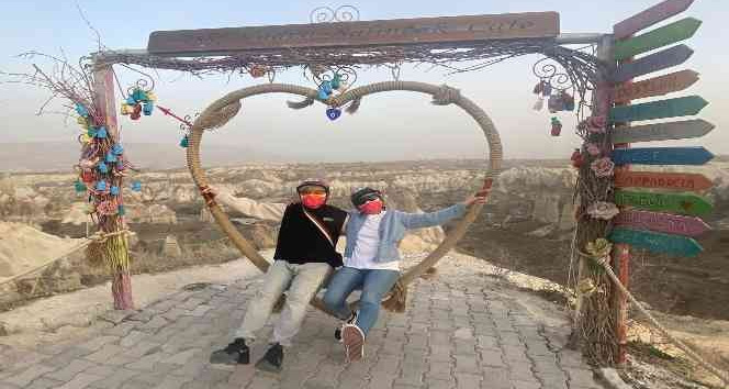 Kapadokya’da turistlere rüzgar engeli