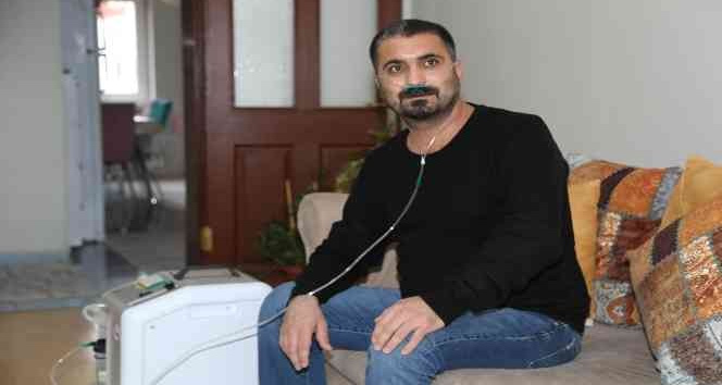 Hastaneden oksijen cihazı ile taburcu olan vatandaş: “Aşı olmadığım için pişmanım, adeta ölümün kıyısından döndüm"
