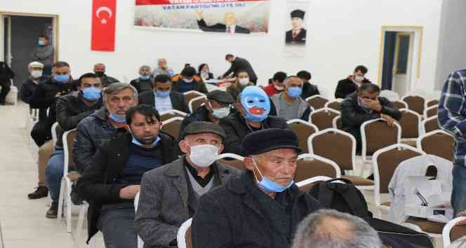 Yozgat’ta Perinçek’e maskeli protesto