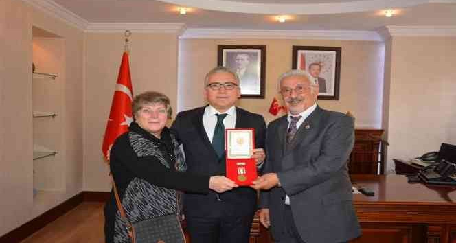8 gaziye milli mücadele madalyası verildi