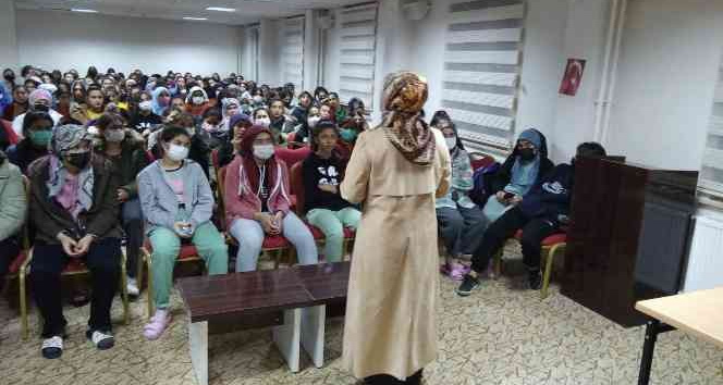 Kilis’te “Gençliğe Değer" semineri