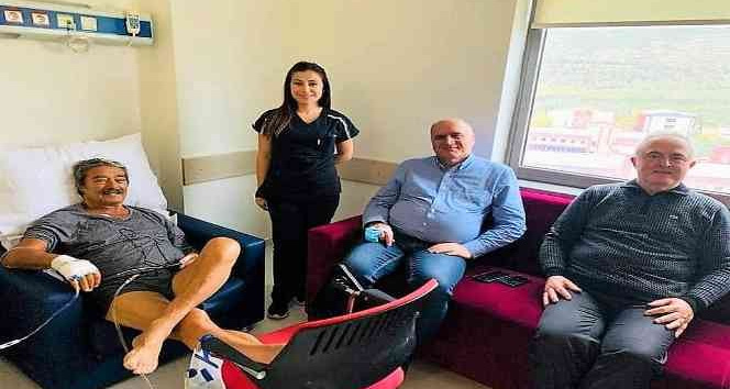 Beyin kanaması geçiren Kadir İnanır’dan ilk fotoğraf