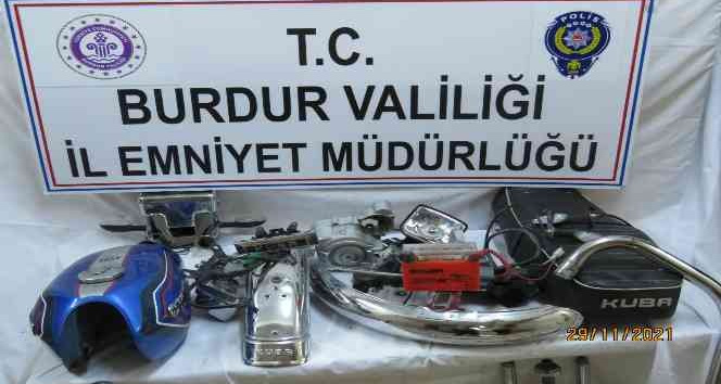 Çalınan motosiklet parçalar halinde bulundu