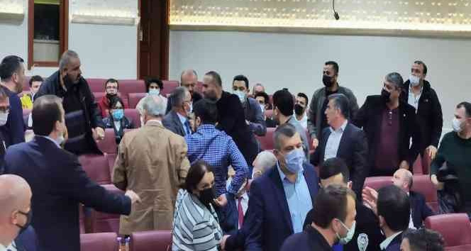 Yalova Belediyesinin CHP’li meclis üyelerine şok suçlama